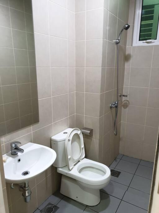 Direct Qbm & Ikea *Highfloor Sunrise Seaview Condo Bayan Lepas Dış mekan fotoğraf